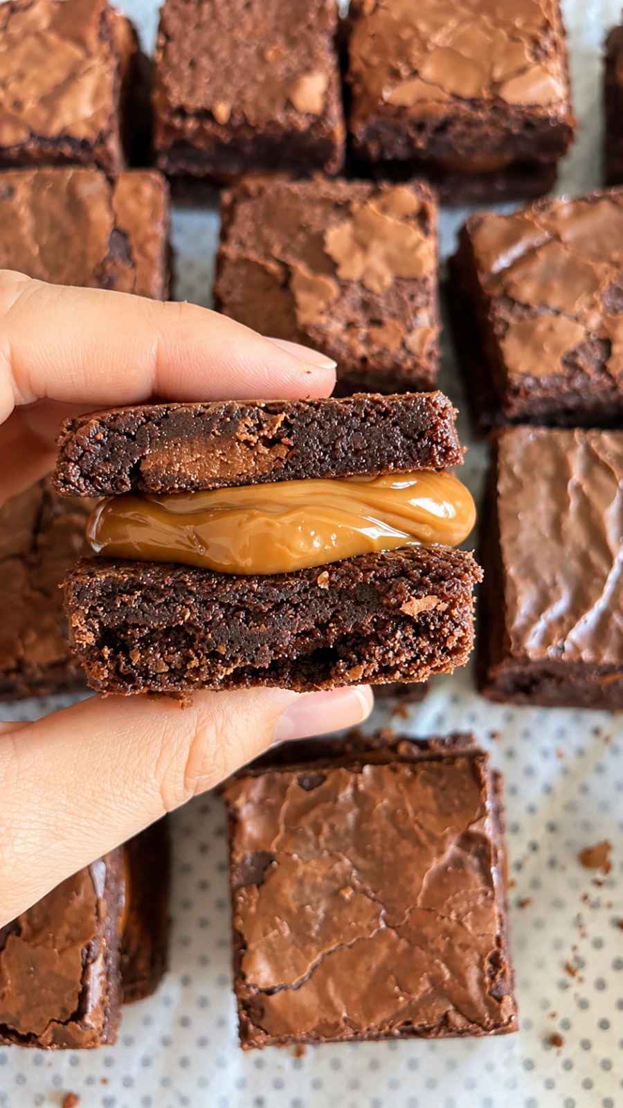 Brownie de chocolate com recheio cremoso de doce de leite